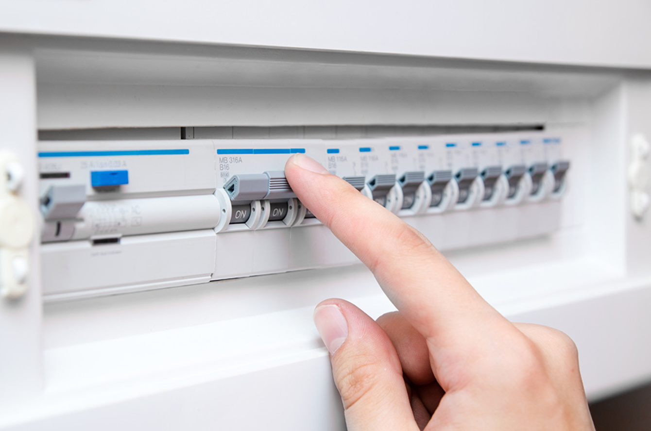 Elektro­installation bei HELA-tech GmbH in Vaterstetten